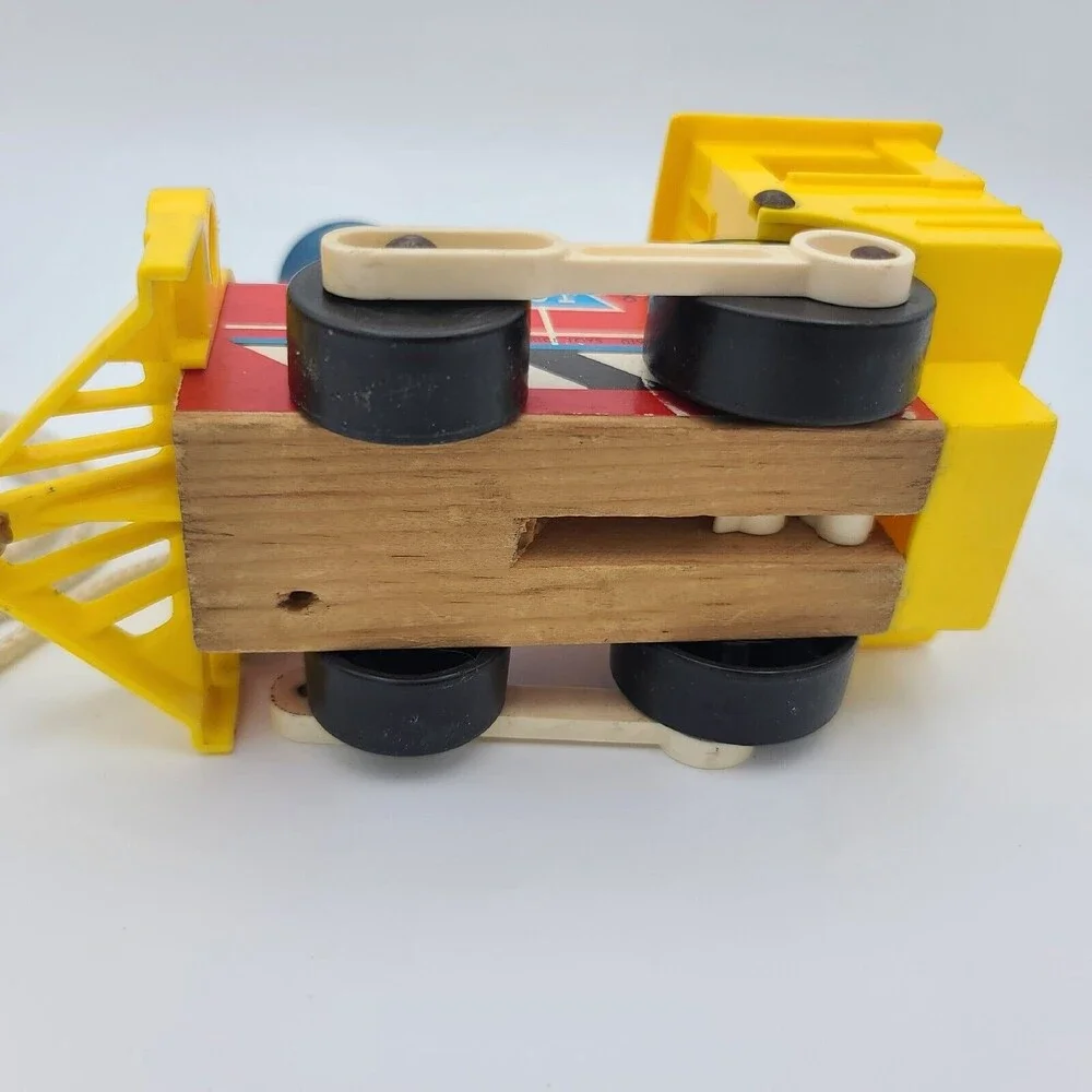 Vintage 1964 Fisher Price 643 Toot-Toot Train Engine Wooden Pull Toy